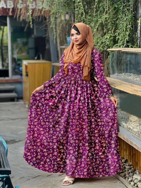 B-5: Pori Gown